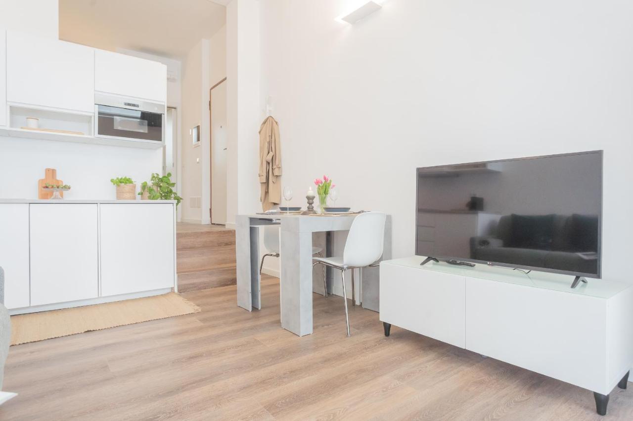 A Step From The Dome Apartment By Rent All Комо Экстерьер фото